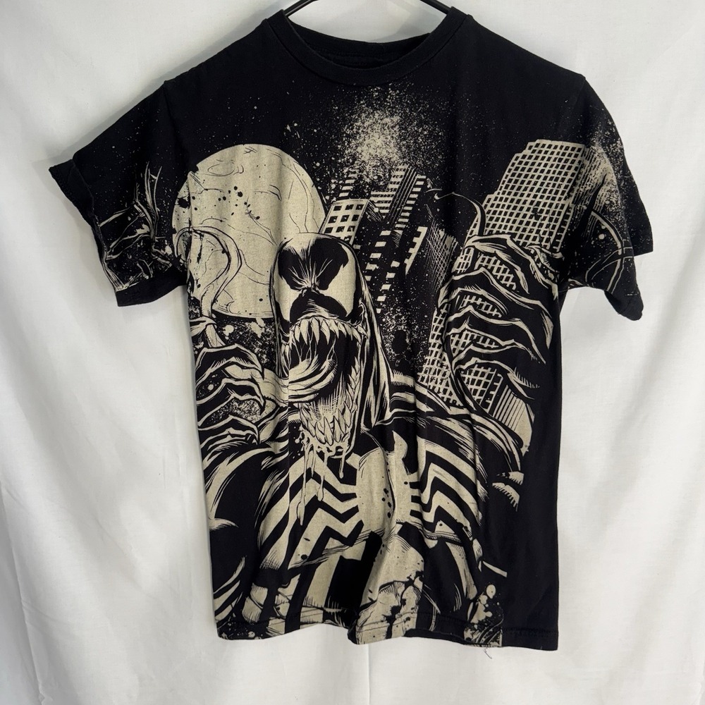 Marvel Comics Venom Symbiote Full Front Graphic T-Shirt Size Small Black